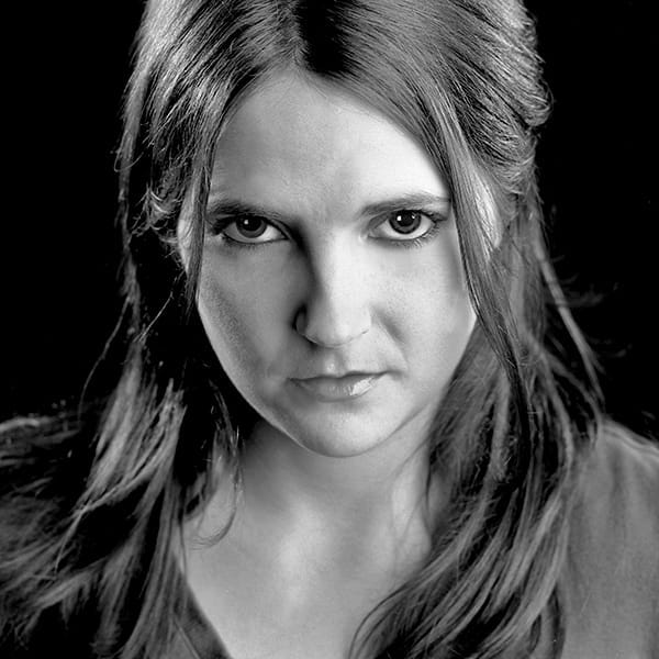 Portrait_25_16_6x6.jpg