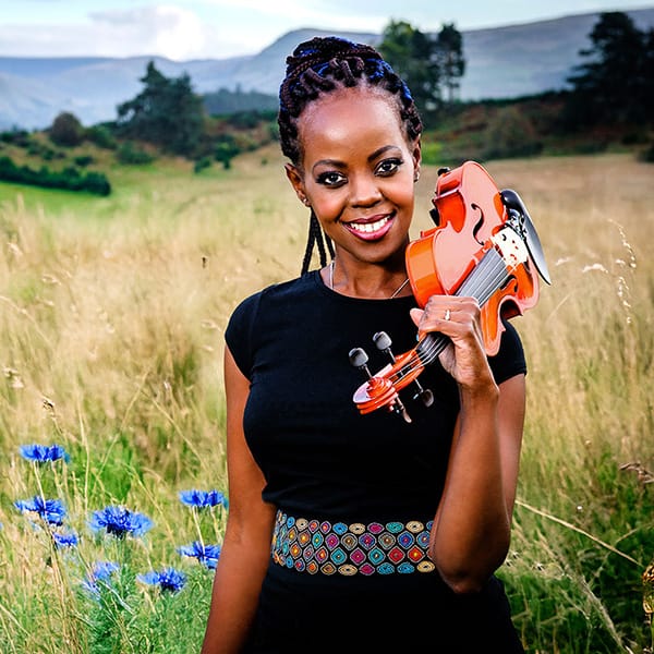 photo of female musician with violin by promotional and publicity photographer in Glasgow, Scotland