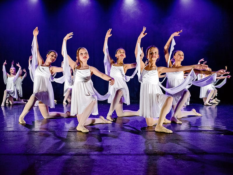 dance-school-ballet-show