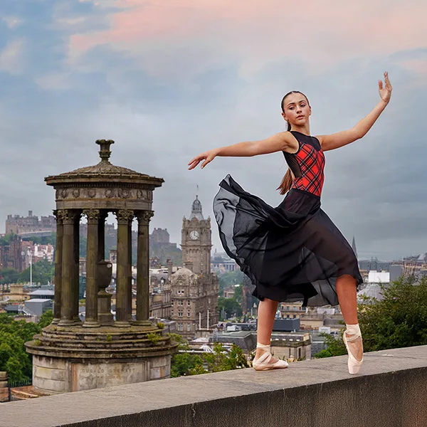 Dancer_Edinburgh_Skyline_600